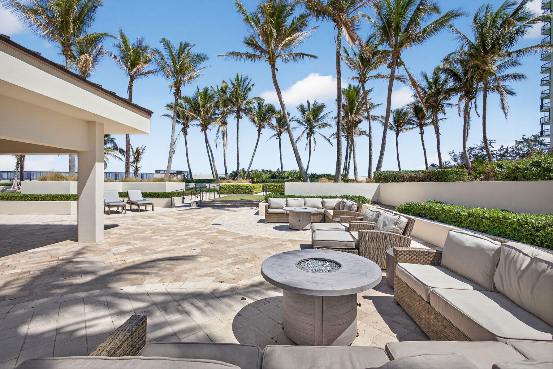 5380 N Ocean Drive, Unit 24j, Singer Island, FL 33404 Photo