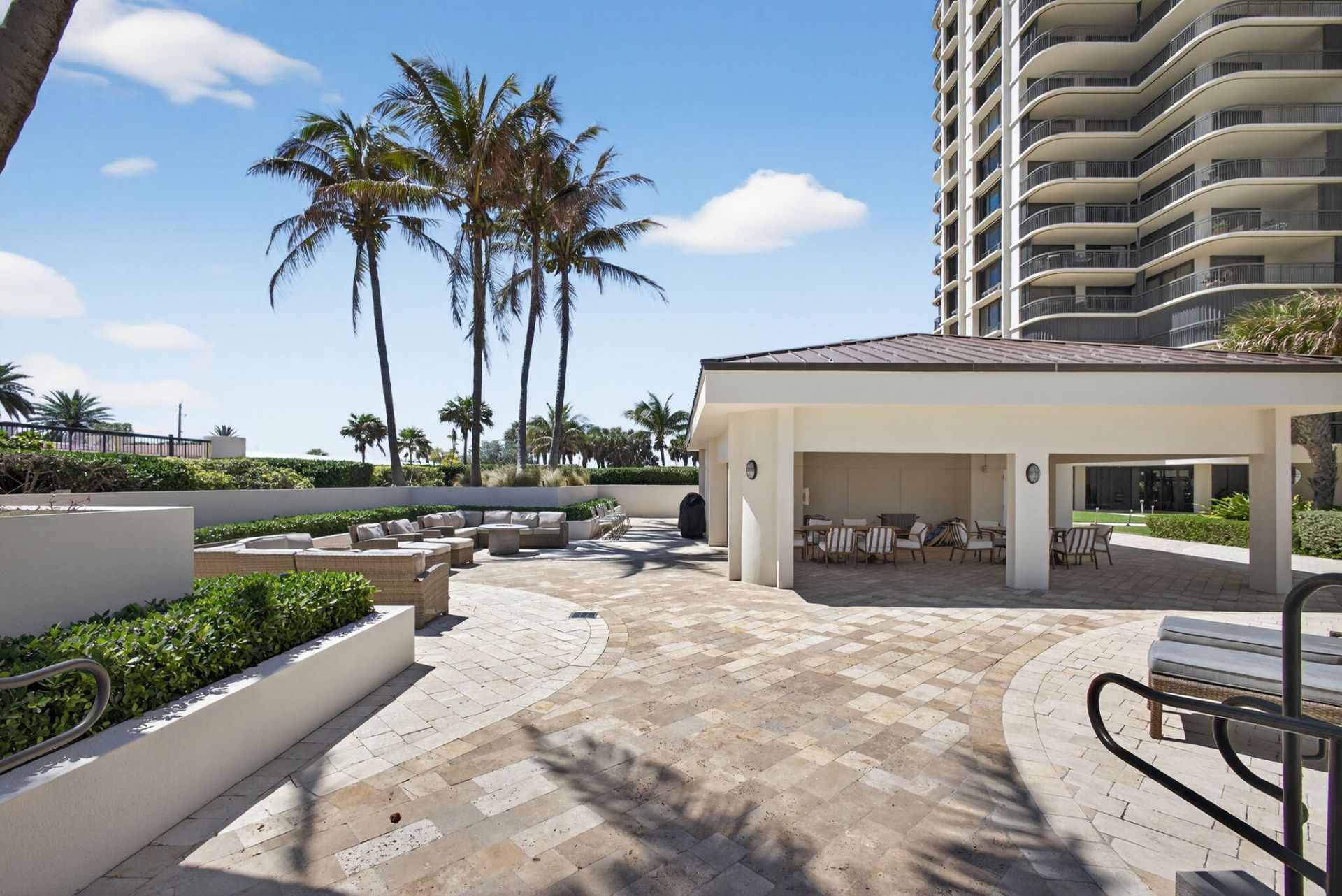 5380 N Ocean Drive, Unit 24j, Singer Island, FL 33404 Photo