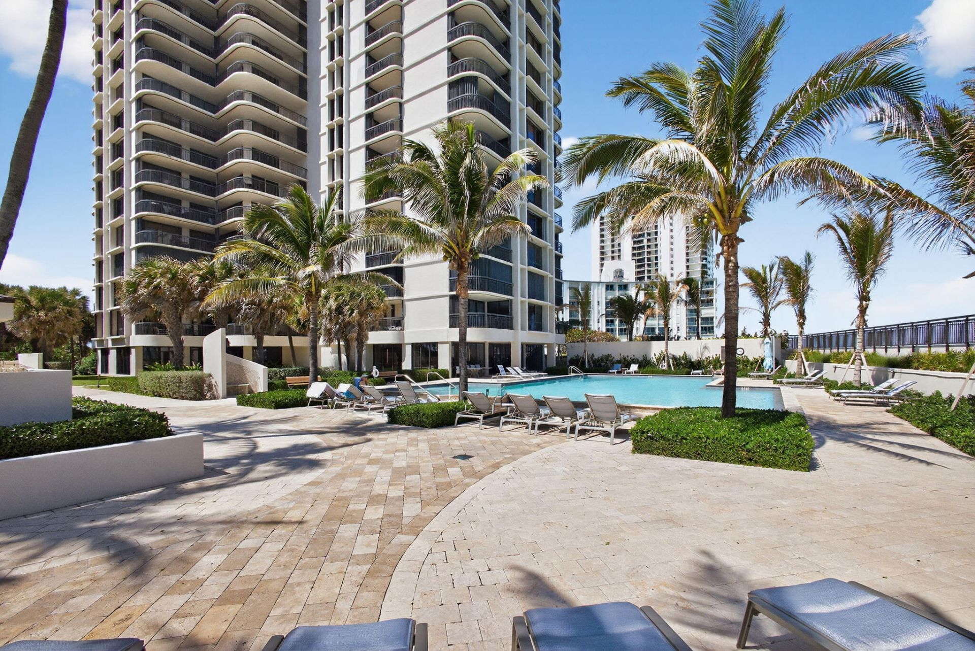 5380 N Ocean Drive, Unit 24j, Singer Island, FL 33404 Photo