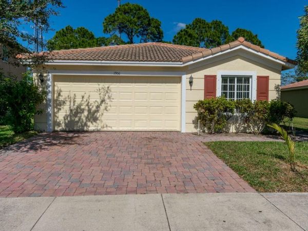 1951 SW Newport Isles Boulevard, Port St. Lucie, FL 34953