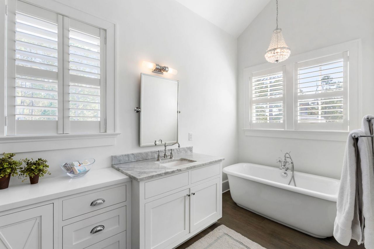 352 Bridgetown Pass Photo 16