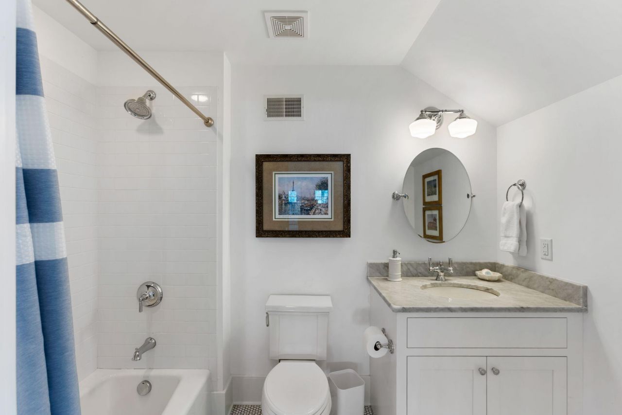 352 Bridgetown Pass Photo 28