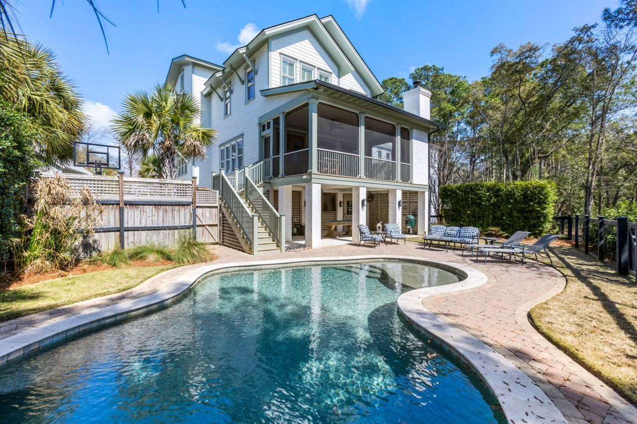 352 Bridgetown Pass Photo 36