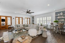 352 Bridgetown Pass photo 4