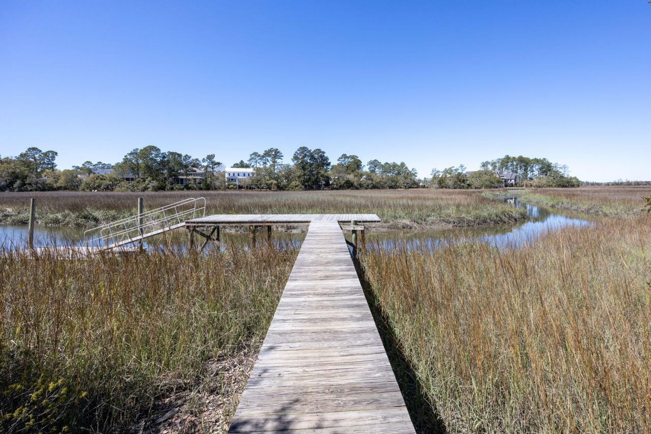 352 Bridgetown Pass Photo 46