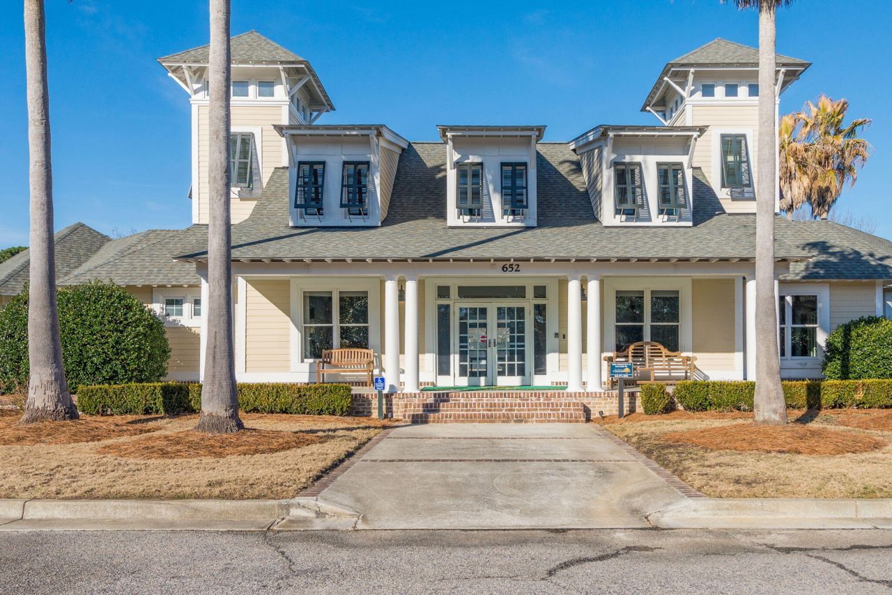 352 Bridgetown Pass Photo 48