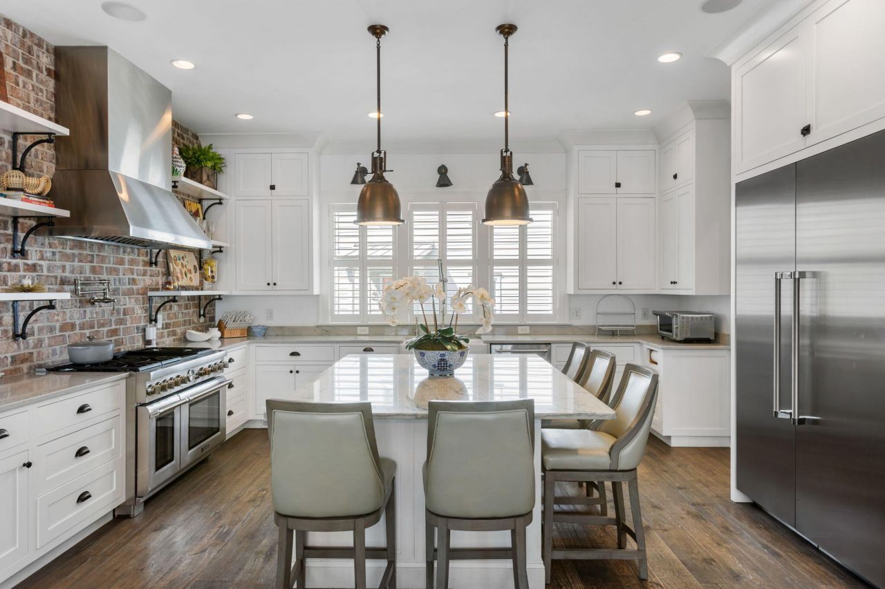 352 Bridgetown Pass Photo 6