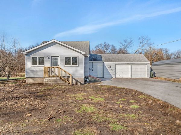 25530 S Canal Street, Channahon, IL 60410