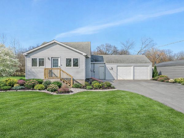 25530 S Canal Street , Channahon, IL 60410