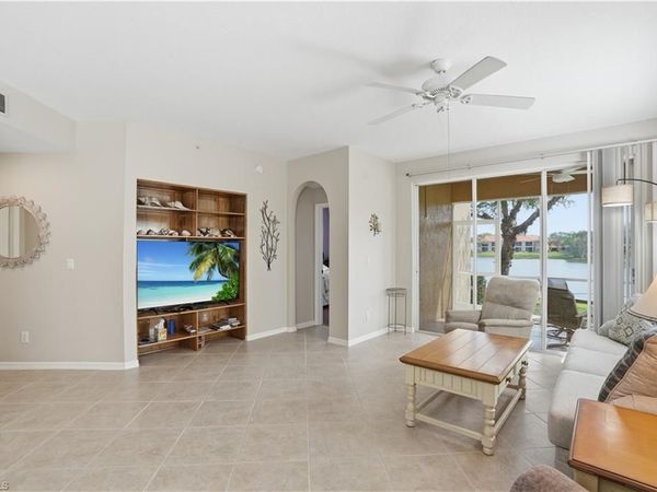 6560 Huntington Lakes CIR, Unit 104, NAPLES, FL 34119
