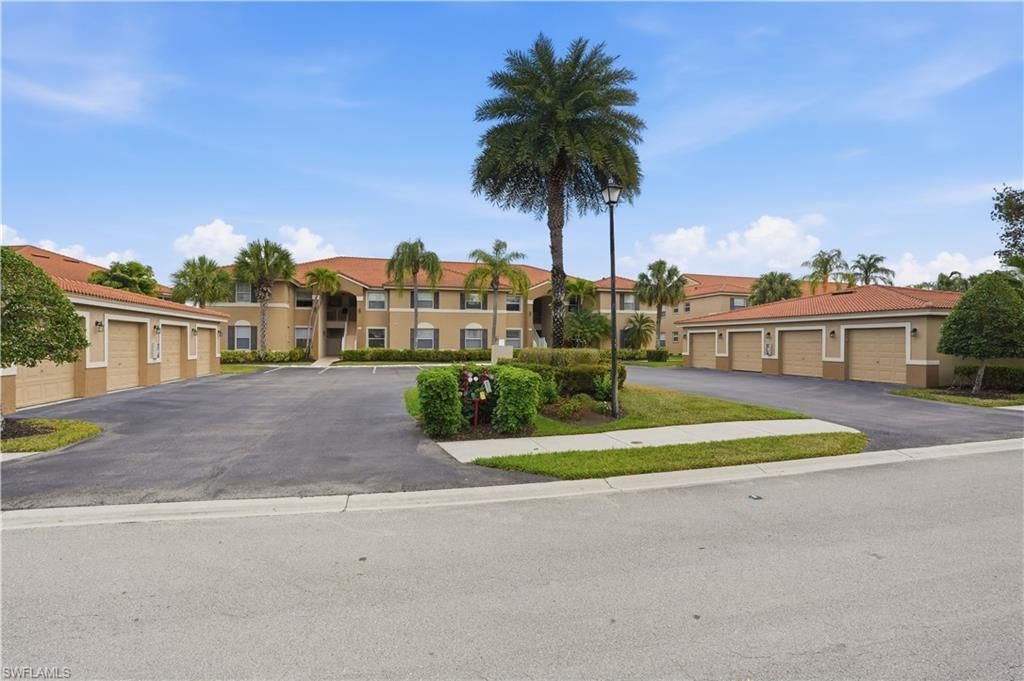 6560 Huntington Lakes Cir, Unit 104, Naples, FL 34119 Photo