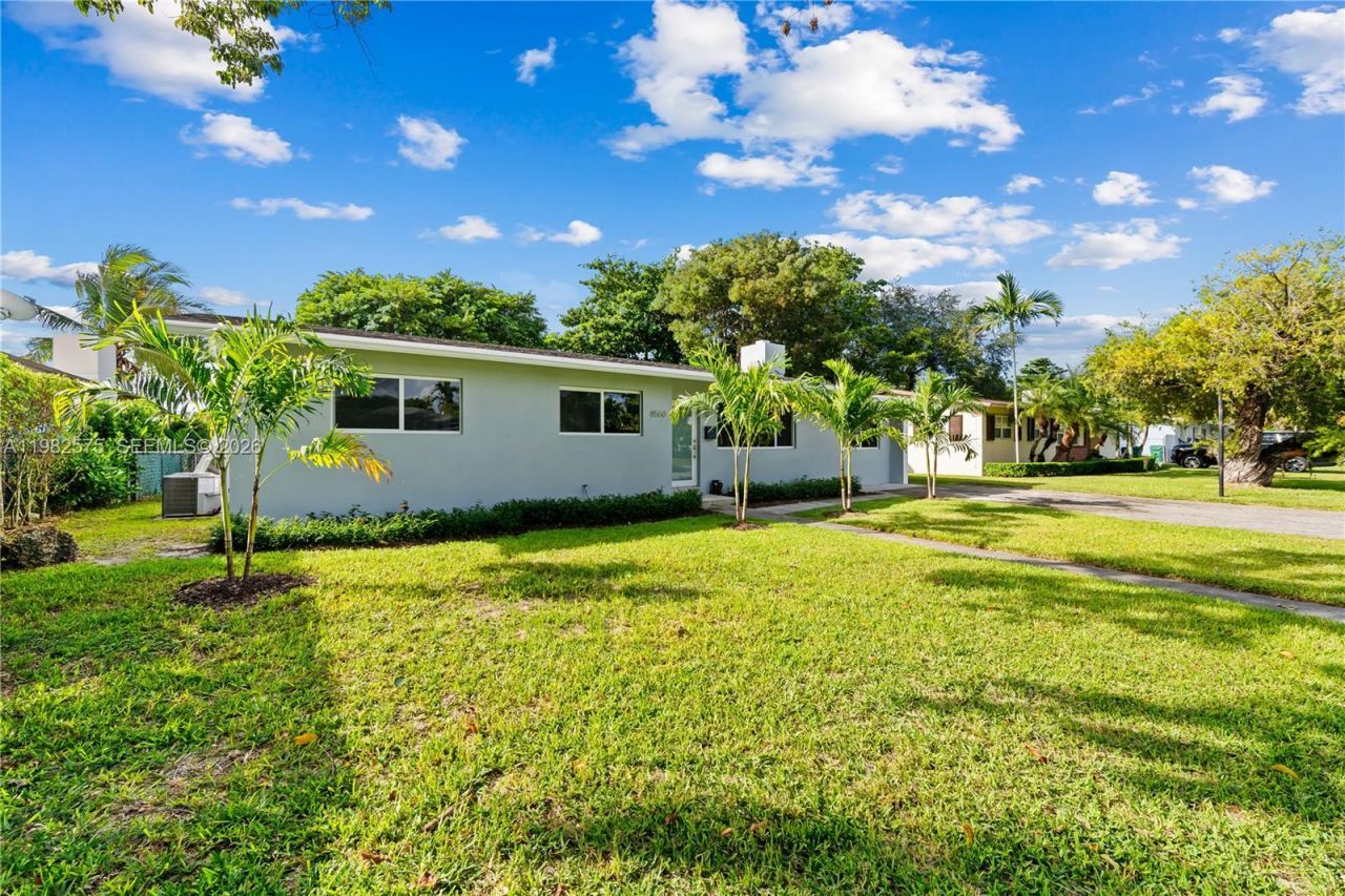 8560 SW 126th Ter , Miami, FL 33156 Photo