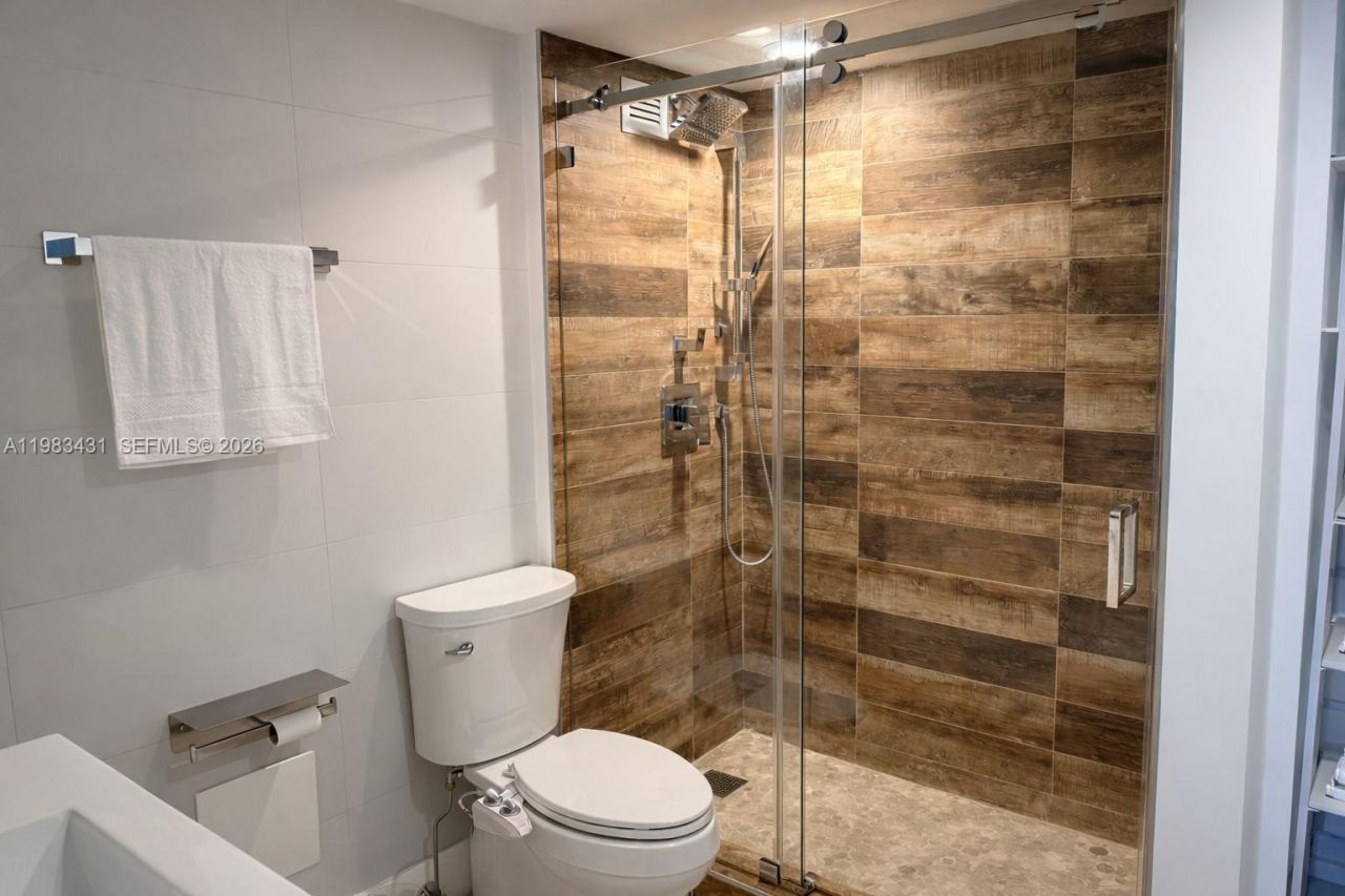 2301 Collins Ave, Unit 1501, Miami Beach, FL 33139 Photo