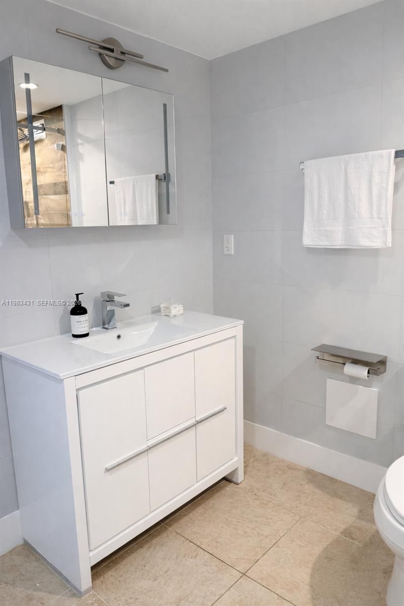 2301 Collins Ave, Unit 1501, Miami Beach, FL 33139 Photo