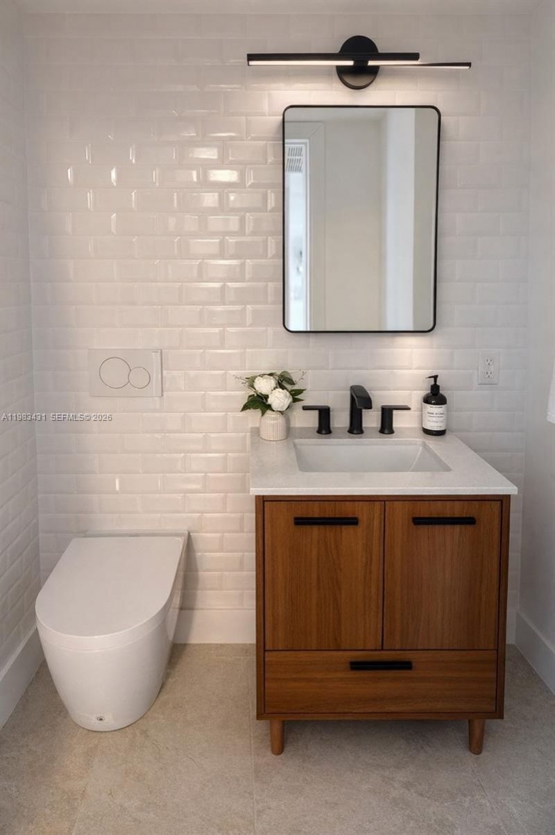 2301 Collins Ave, Unit 1501, Miami Beach, FL 33139 Photo