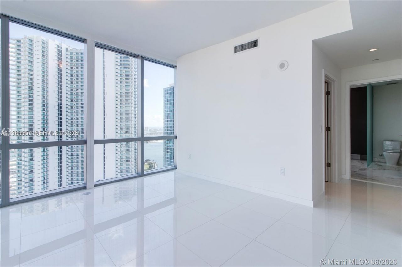 851 NE 1st Ave, Unit 3601, Miami, FL 33132 Photo