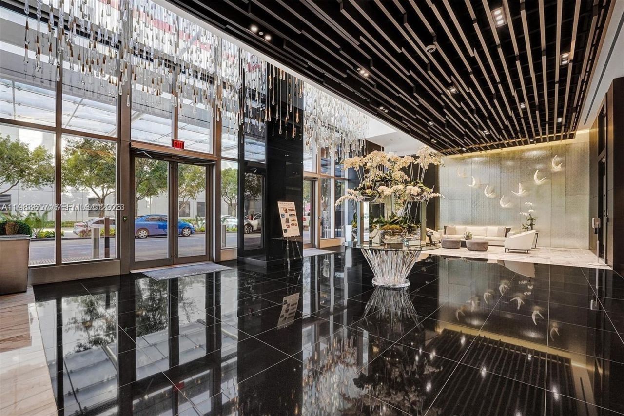 851 NE 1st Ave, Unit 3601, Miami, FL 33132 Photo