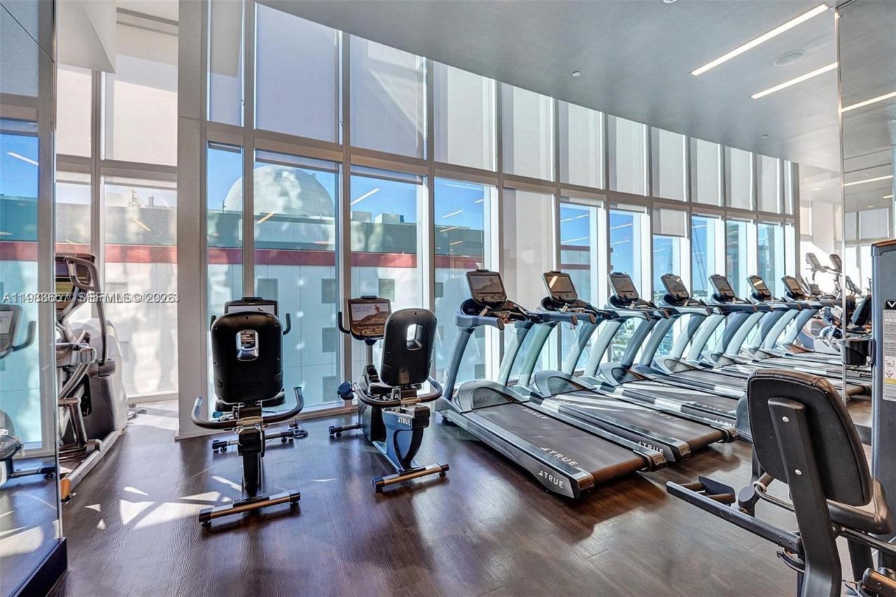 851 NE 1st Ave, Unit 3601, Miami, FL 33132 Photo