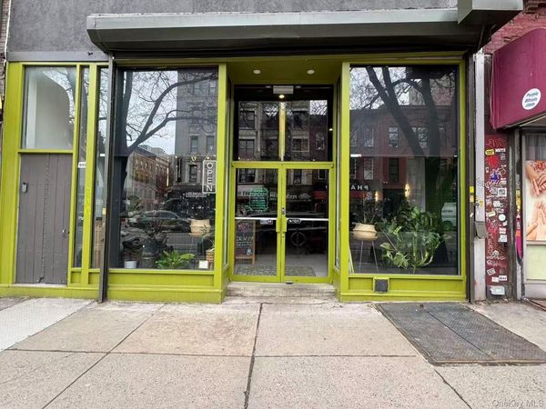 988 Manhattan Avenue , Brooklyn, NY 11222