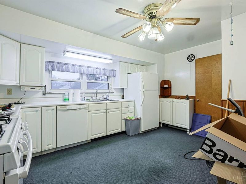 1283 Alwil Drive, Reading, OH 45215 Photo 8