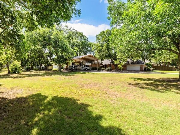 707 S Harrison Street, West, TX 76691