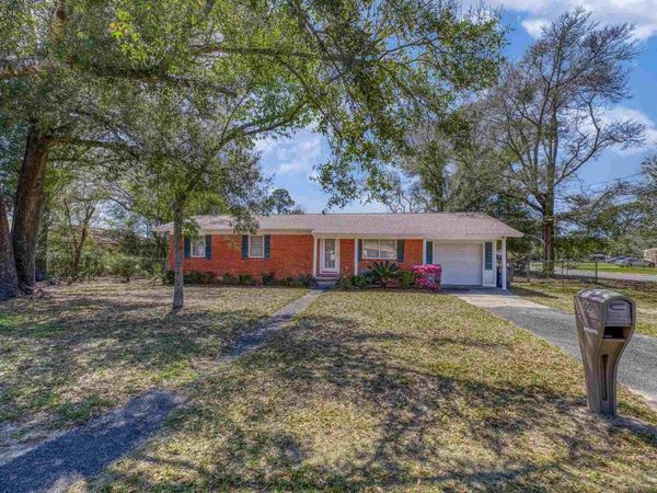 100 Teakwood Cir, Pensacola, FL 32506