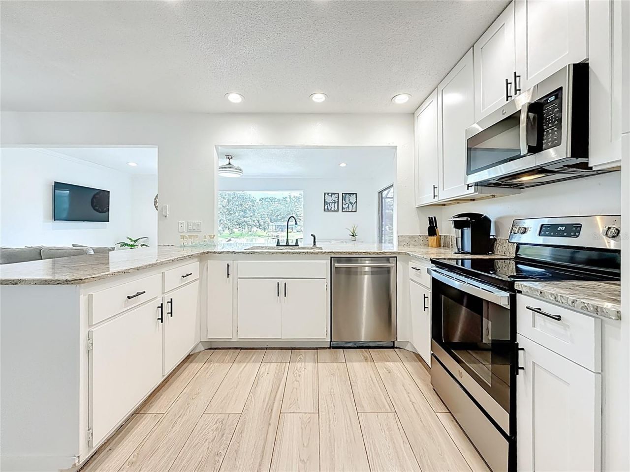 2071 Butternut Circle E, Clearwater, FL 33763 Photo