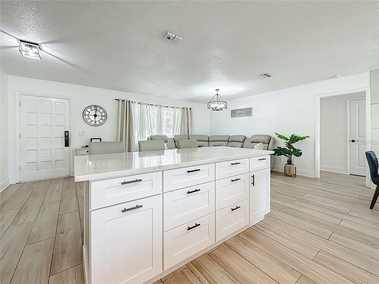 2071 Butternut Circle E, Clearwater, FL 33763 Photo