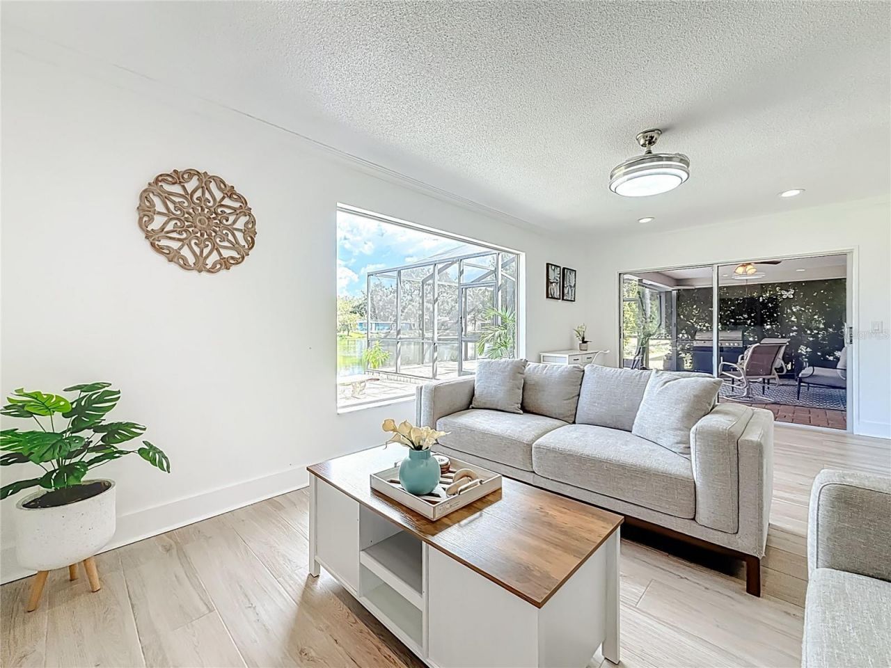 2071 Butternut Circle E, Clearwater, FL 33763 Photo