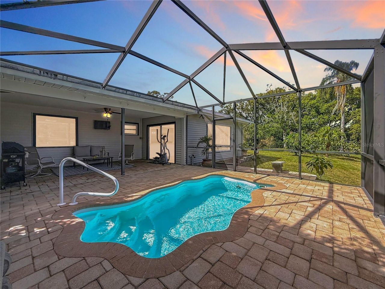 2071 Butternut Circle E, Clearwater, FL 33763 Photo
