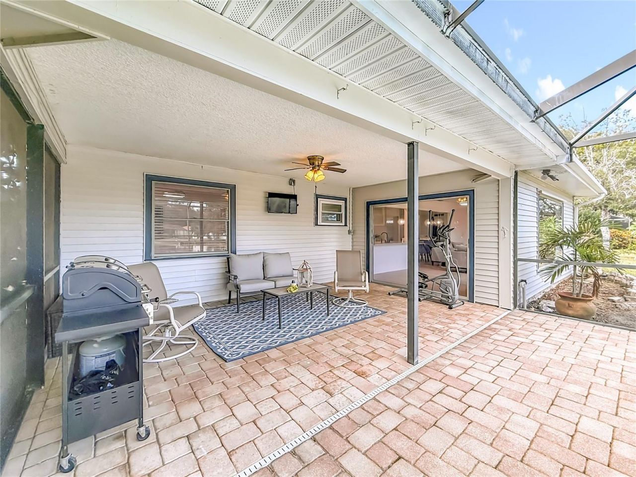 2071 Butternut Circle E, Clearwater, FL 33763 Photo