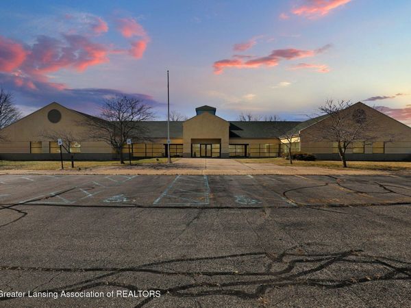 10650 Bennett Drive, Morrice, MI 48857