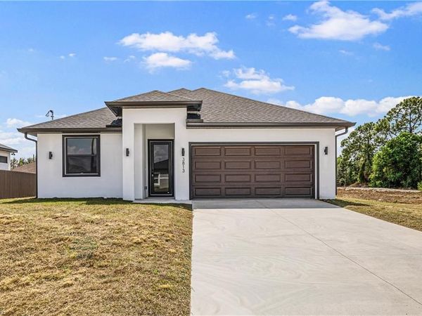 3813 25th ST SW, LEHIGH ACRES, FL 33976