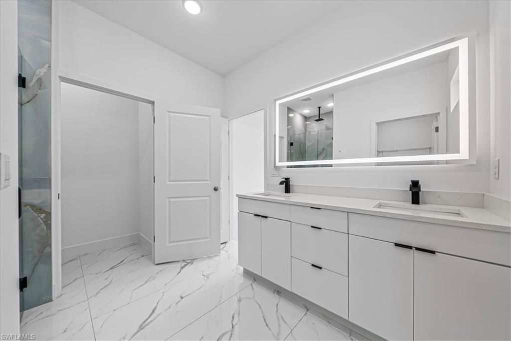 3813 25th St Sw, Lehigh Acres, FL 33976 Photo