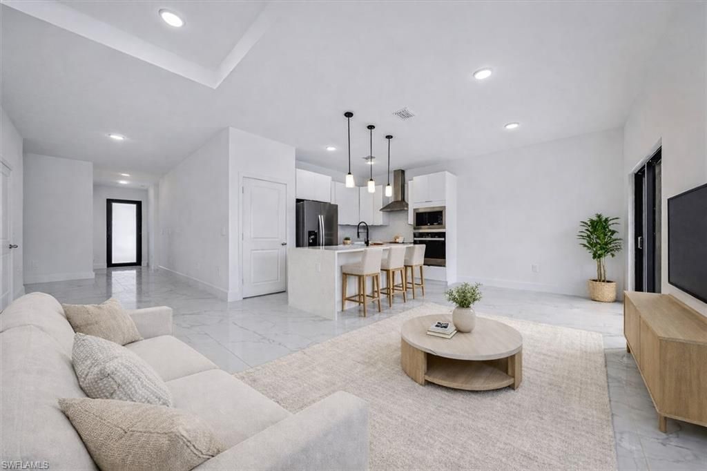 3813 25th St Sw, Lehigh Acres, FL 33976 Photo