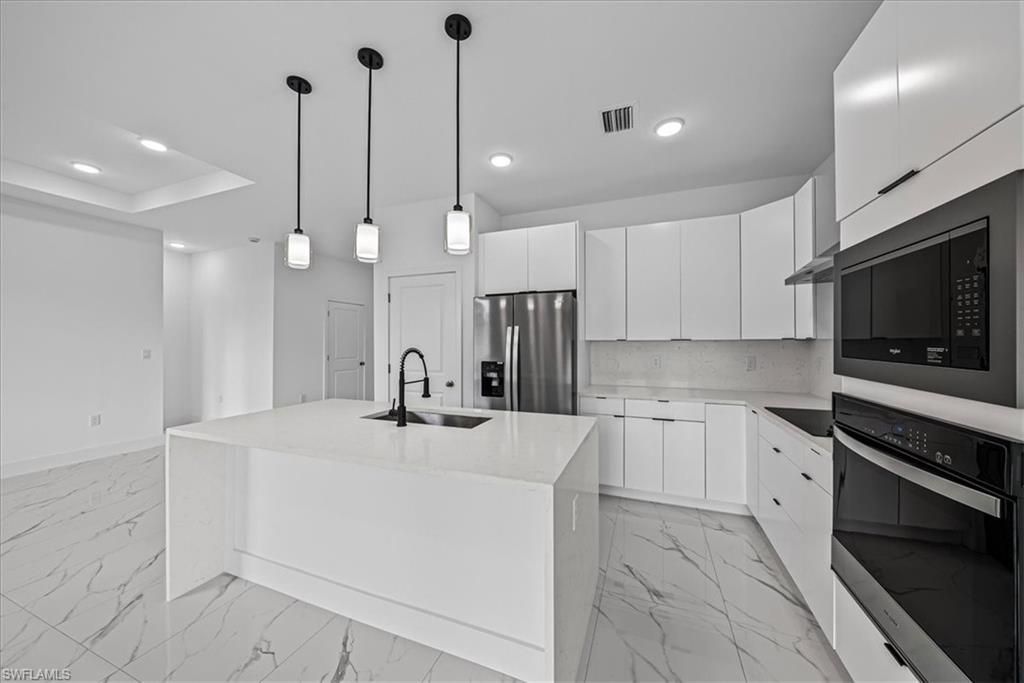 3813 25th St Sw, Lehigh Acres, FL 33976 Photo