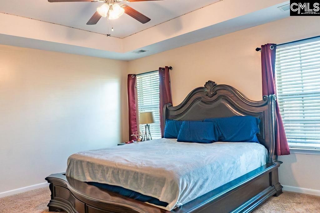 319 Fairford Road Photo 17