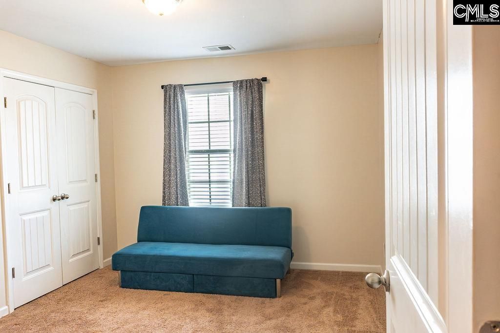 319 Fairford Road Photo 20