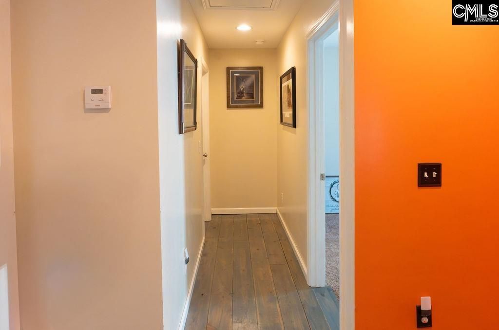 319 Fairford Road Photo 24