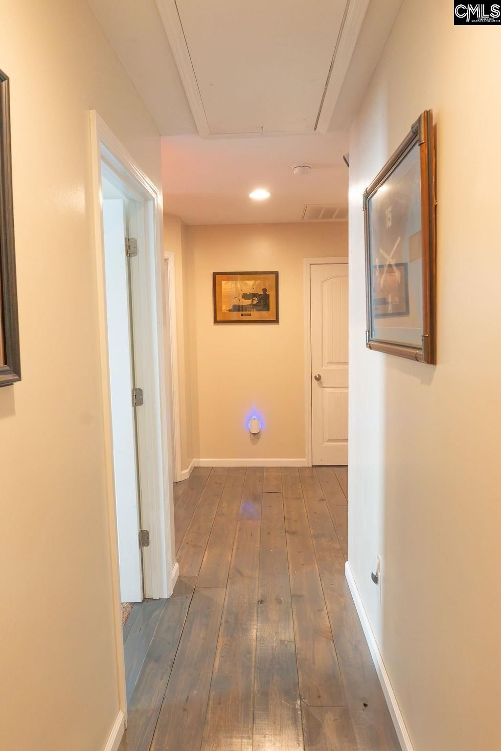 319 Fairford Road Photo 25