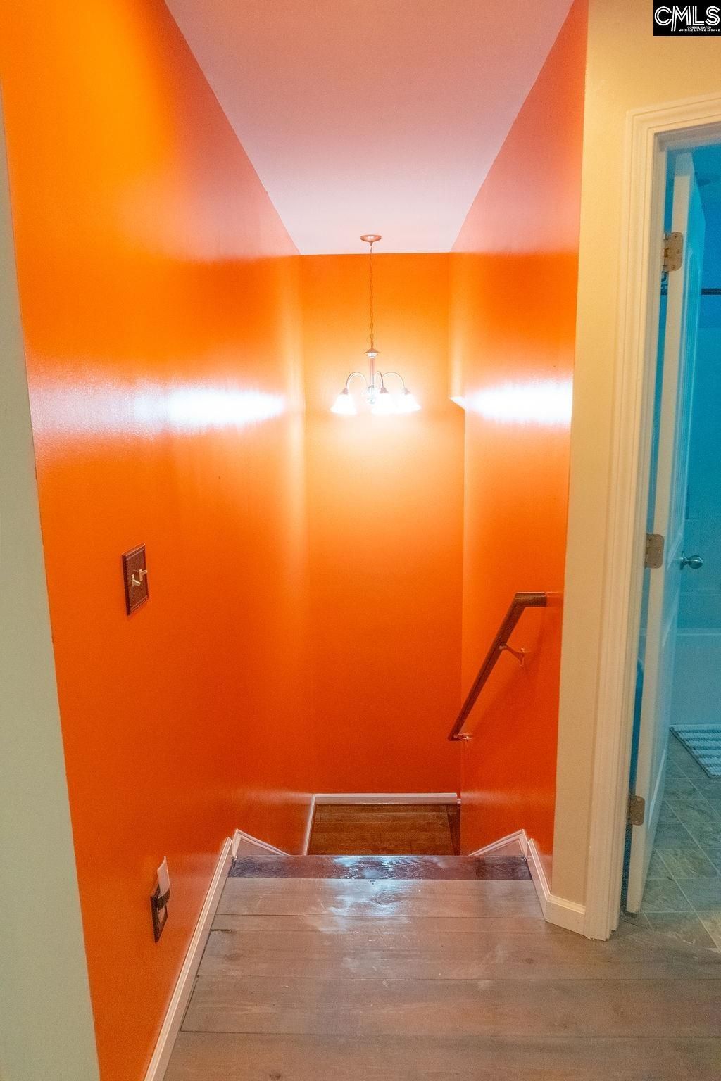 319 Fairford Road Photo 26