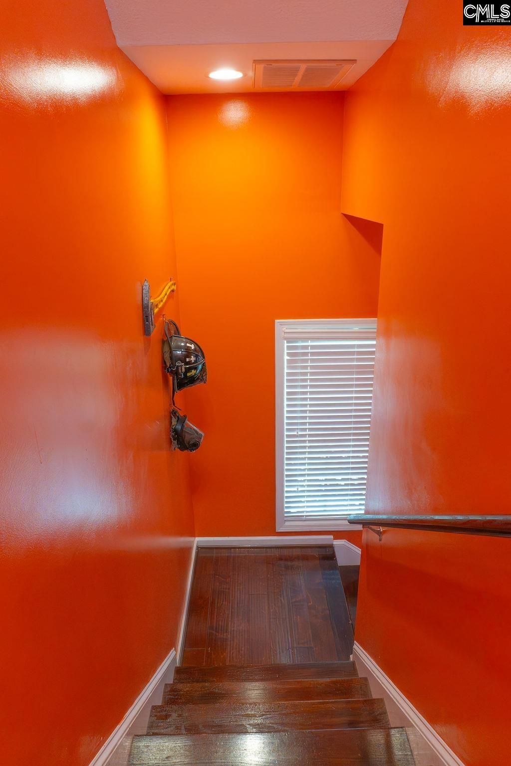 319 Fairford Road Photo 28