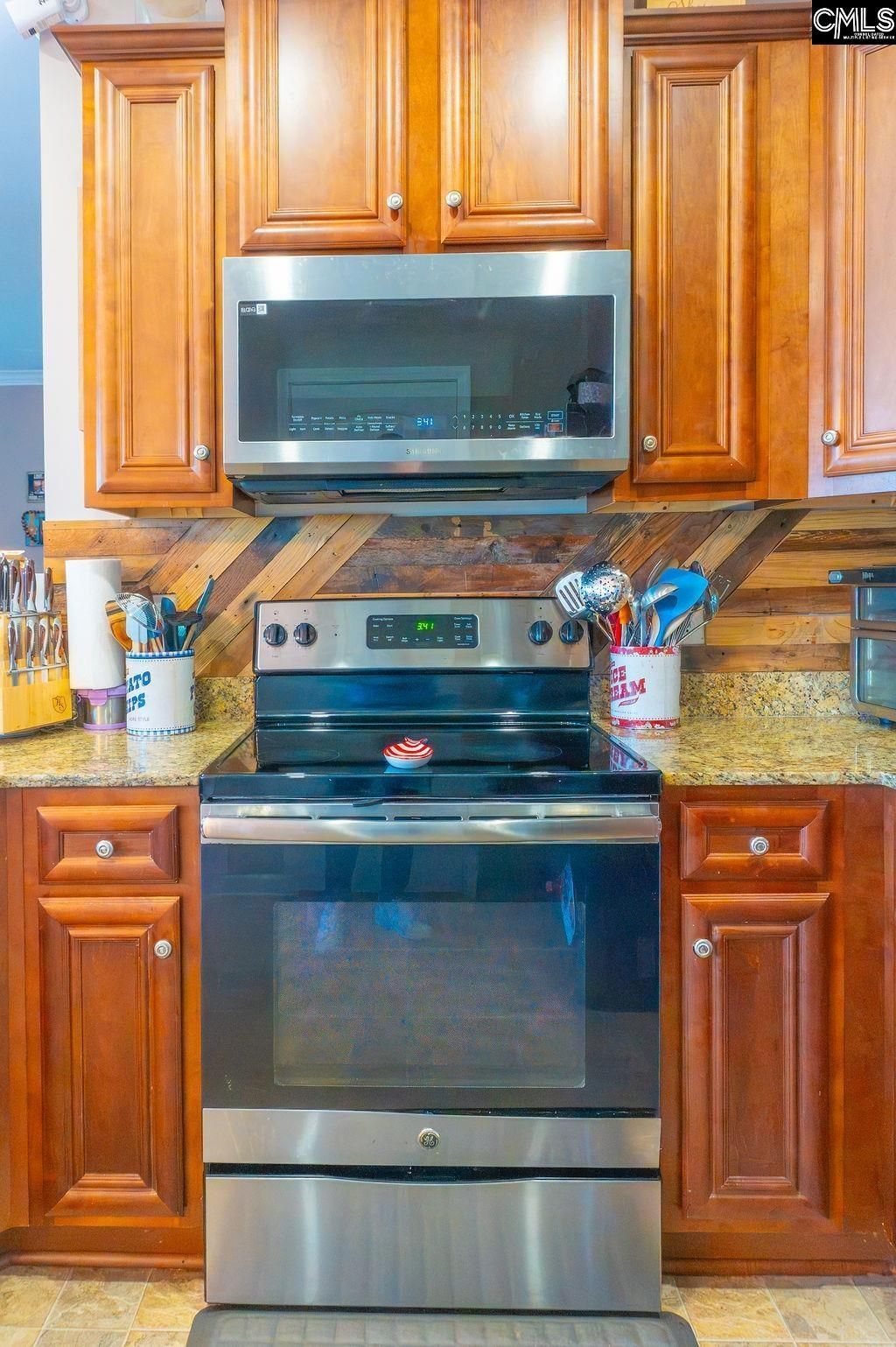 319 Fairford Road Photo 36