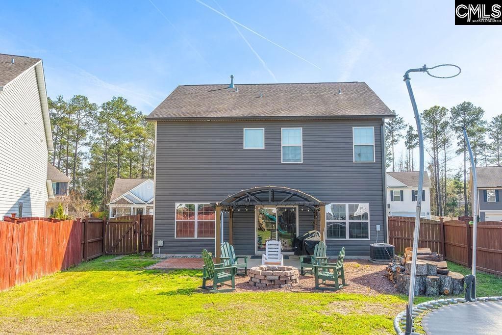 319 Fairford Road Photo 41