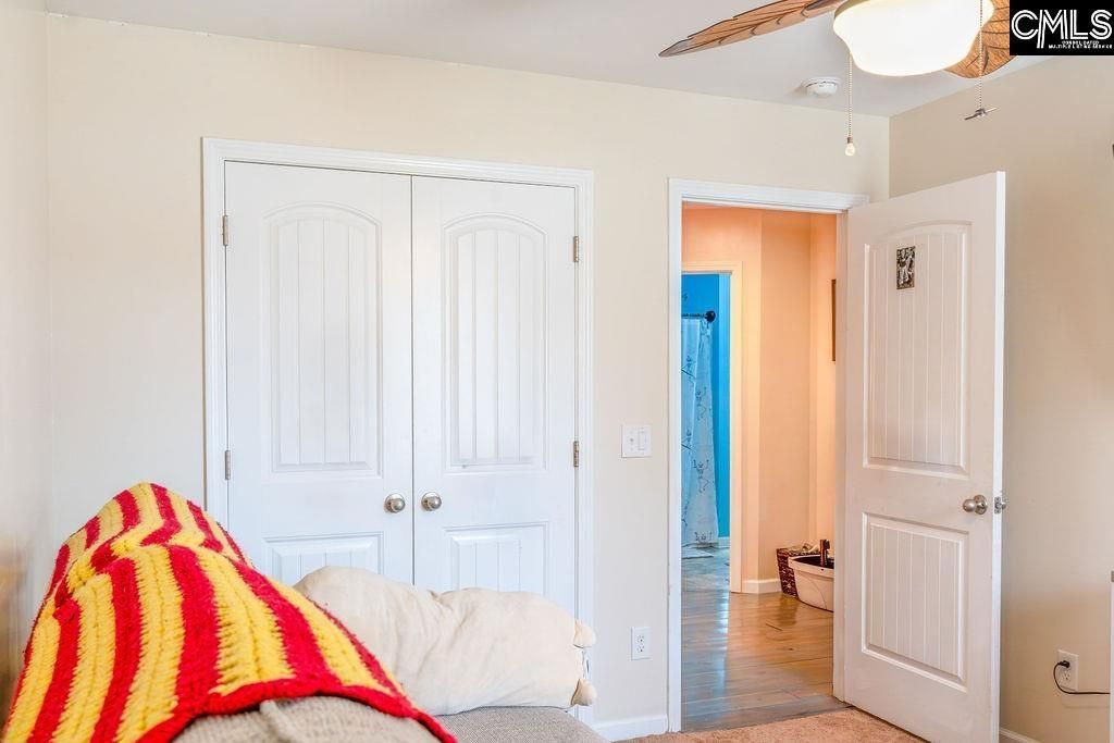 319 Fairford Road Photo 7