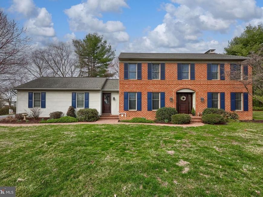 131 Milton Circle , Lititz, PA 17543 Main Photo