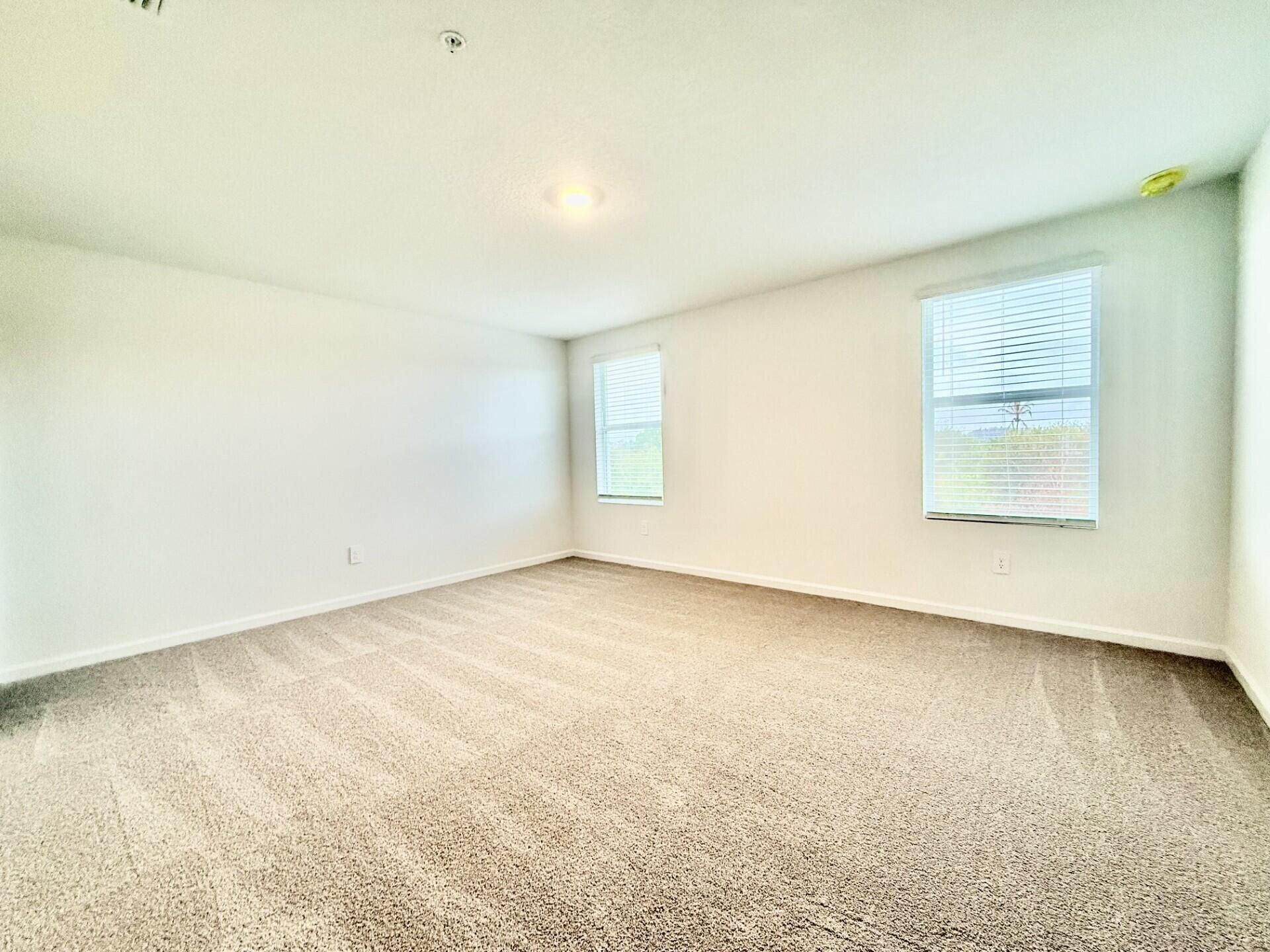 586 Salisbury Circle, Fort Pierce, FL 34982 Photo