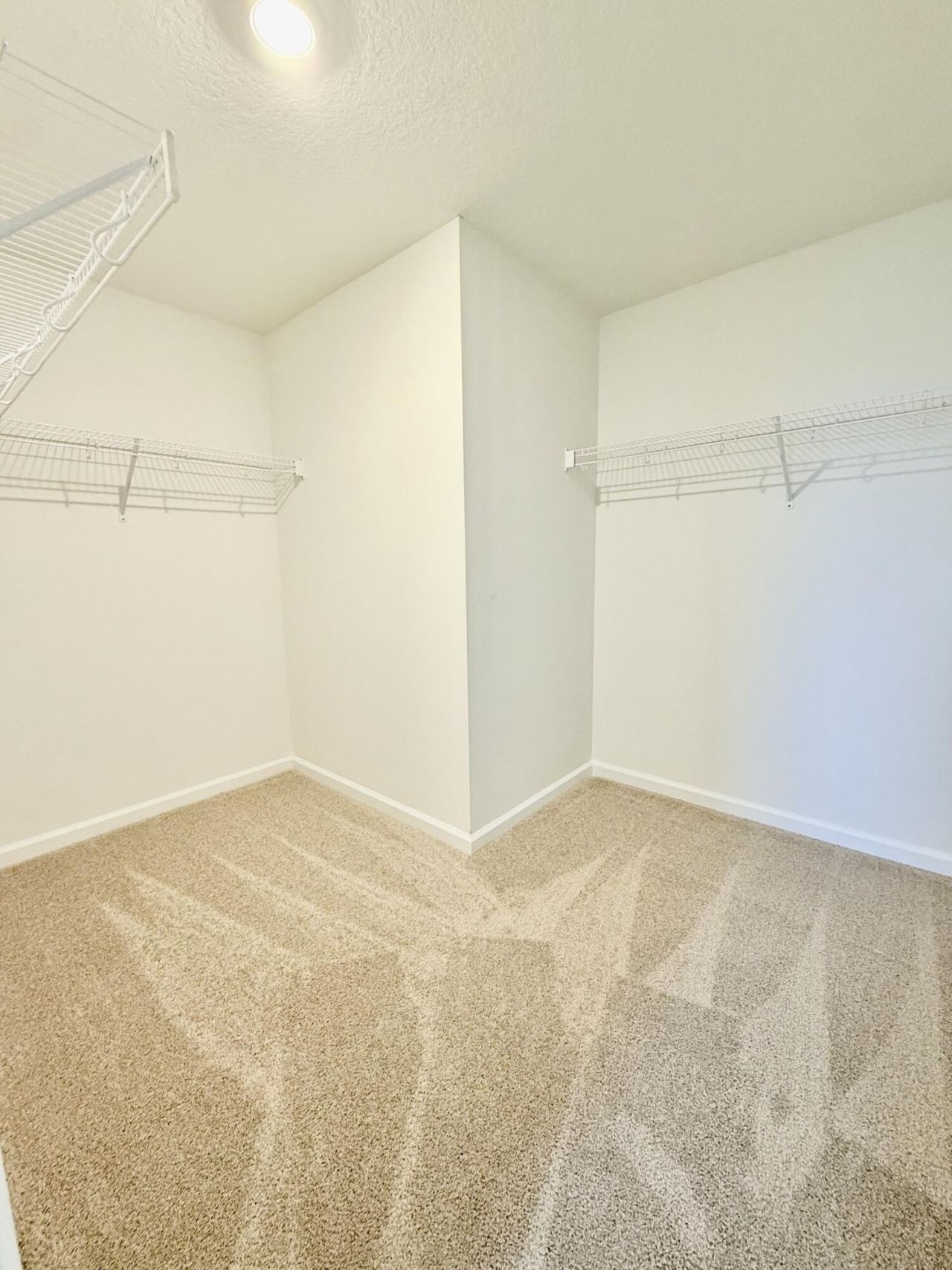 586 Salisbury Circle, Fort Pierce, FL 34982 Photo