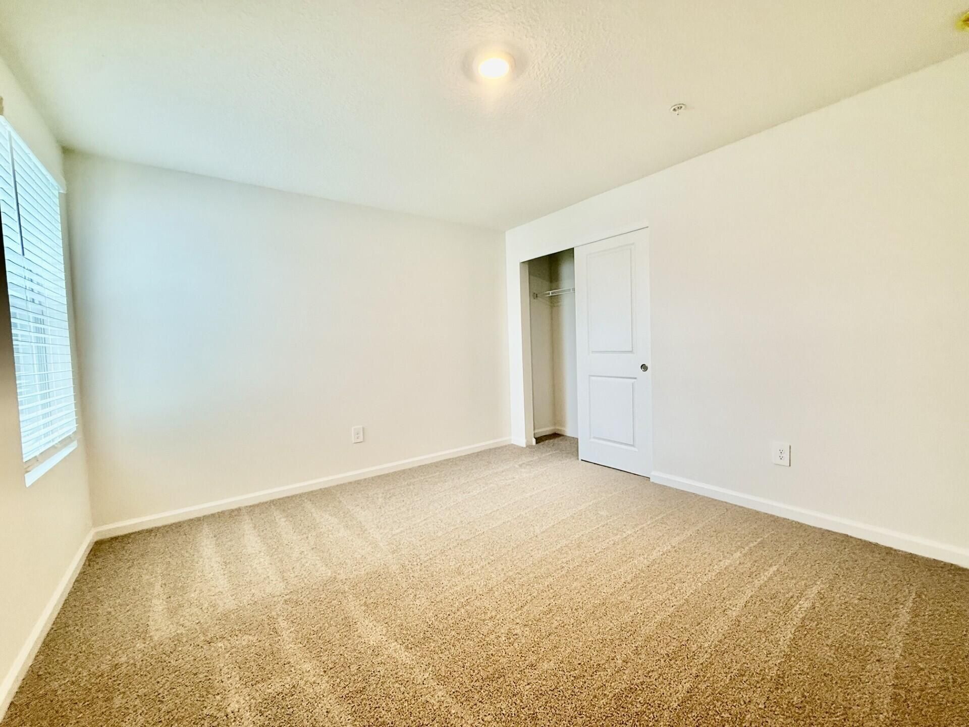 586 Salisbury Circle, Fort Pierce, FL 34982 Photo