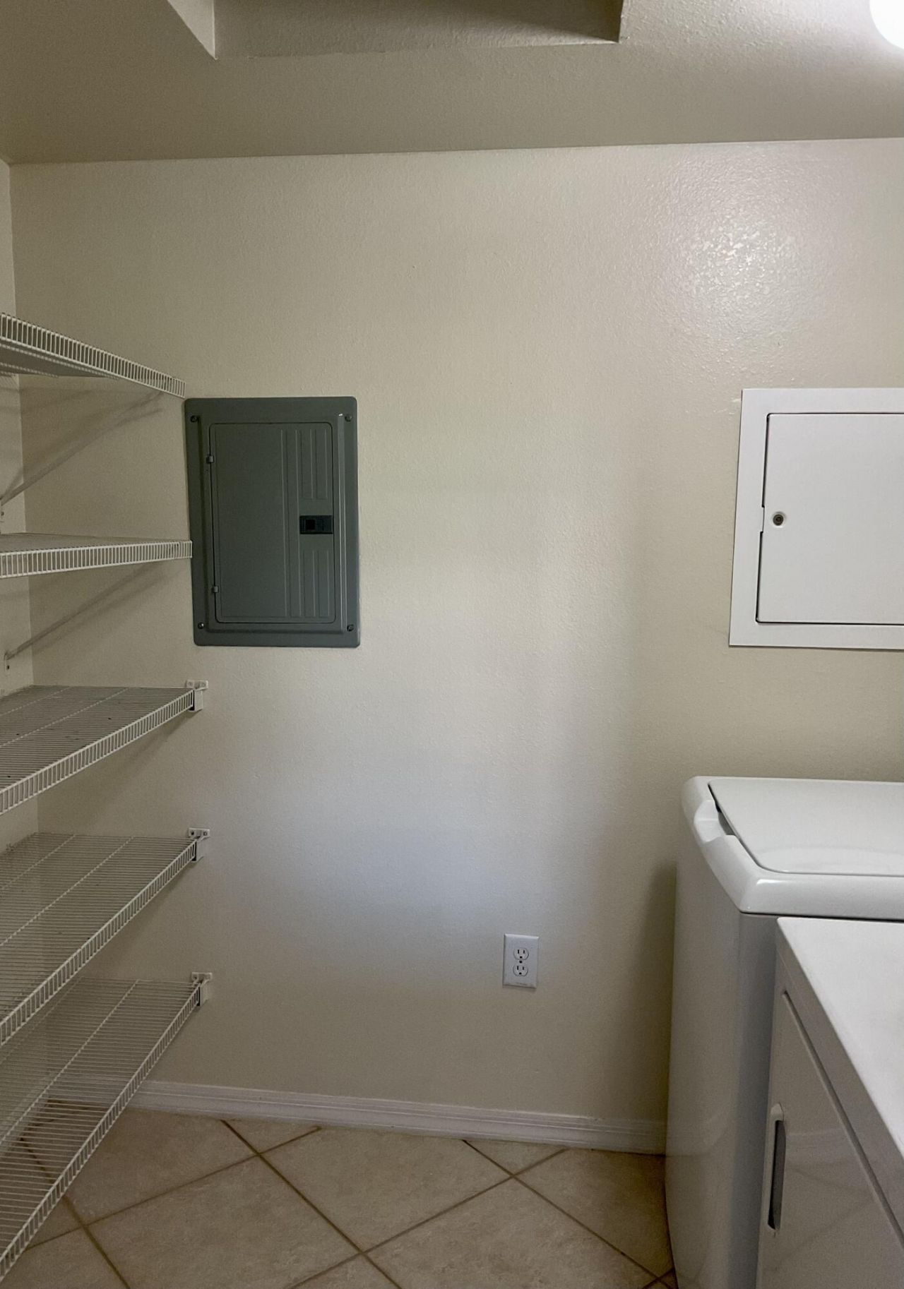 6530 Emerald Dunes Drive, Unit 304, West Palm Beach, FL 33411 Photo